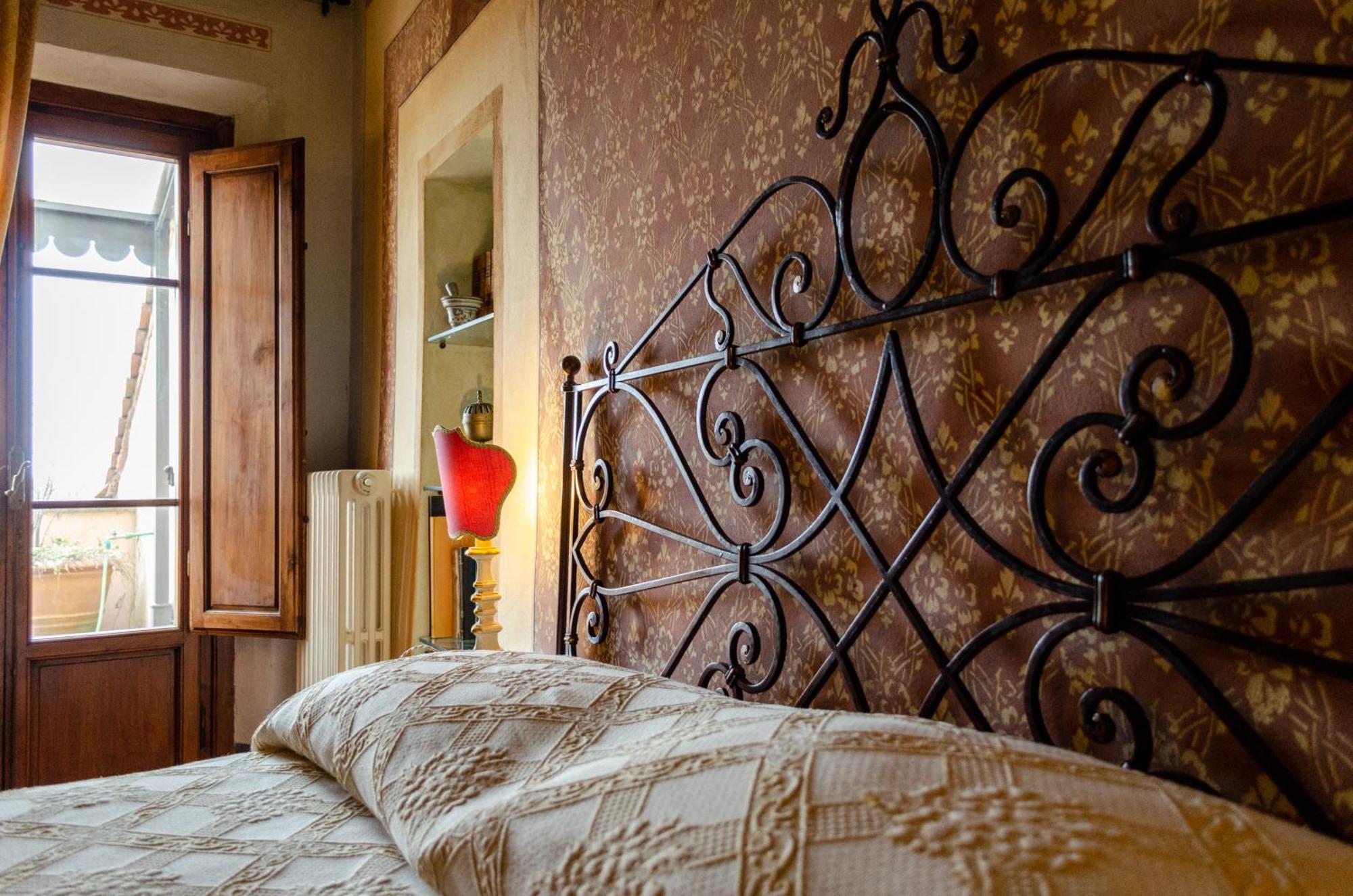 Antica Dimora Leones Bed & Breakfast Palaia Ngoại thất bức ảnh